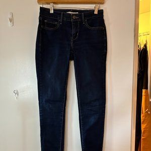 Levi 710 Super Skinny Jeans